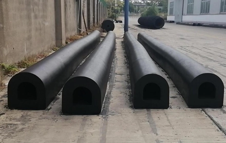 Çamurluk Genişletme Lastiği